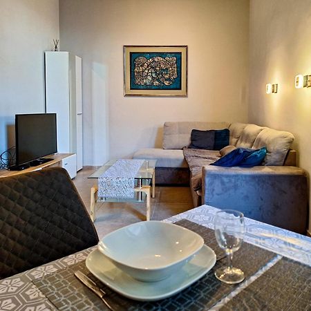 Modern Parkside Garden View Apartment Будапеща Екстериор снимка