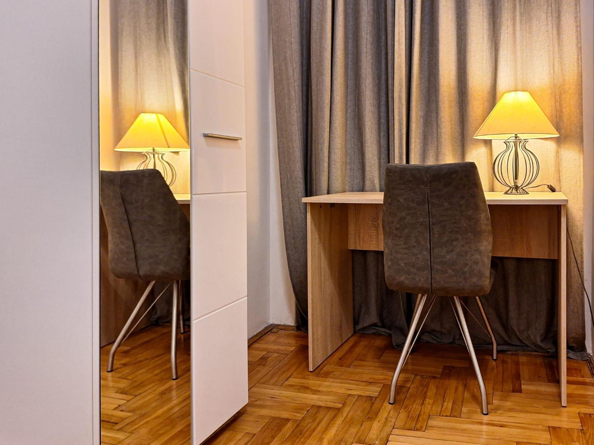 Modern Parkside Garden View Apartment Будапеща Екстериор снимка